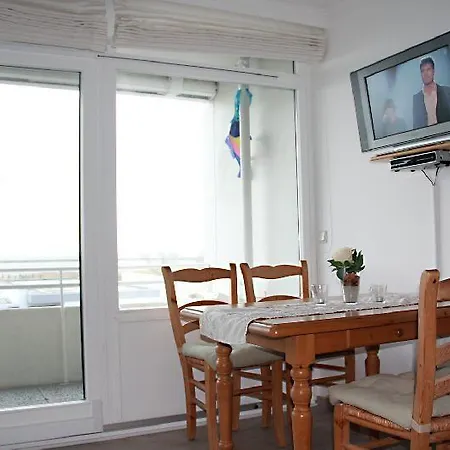 Mehr-Meerblick-Direkt-Am-Strand Апартаменты